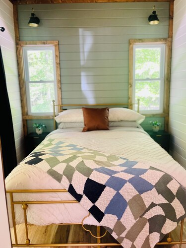 Romantic Cozy Cottage 0.8 miles from JP Coleman State Park / Pickwick / Iuka