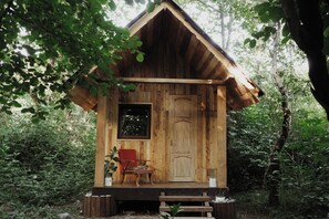 Konaklama yerinin ön cephesi