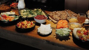 Frokostbuffé hver dag (mot et tillegg)