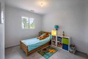 4 soverom, strykejern/-brett, reiseseng for barn og wi-fi (inkludert)