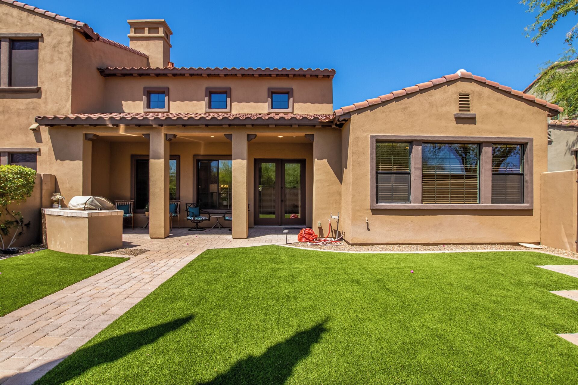 Gated Grayhawk | No Steps w/ 2 Car Garage Golfers