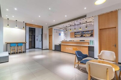 Elong ME Hotel (Nanjing Lishui Airport Road)