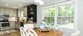 Stylish Ranch- less than a mile from downtown Cary