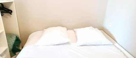 1 Schlafzimmer, kostenloses WLAN, Bettwäsche