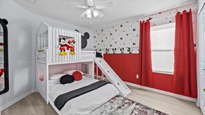 6 bedrooms, iron/ironing board, travel cot, WiFi