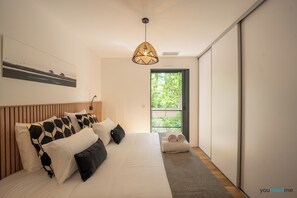 3 bedrooms, iron/ironing board, travel cot, free WiFi - La Villa des vignes (Cenac)