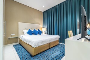 Décoration personnalisée, fer et planche à repasser, Wi-Fi gratuit