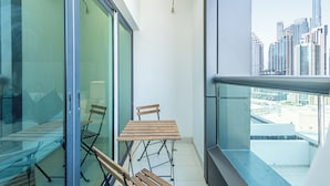 Unclassified image, 4 of 18, button - SuperHost - Chic Studio on the 16th Floor in Business Bay (Dubai)