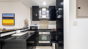 Unclassified image, 3 of 18, button - SuperHost - Chic Studio on the 16th Floor in Business Bay (Dubai)