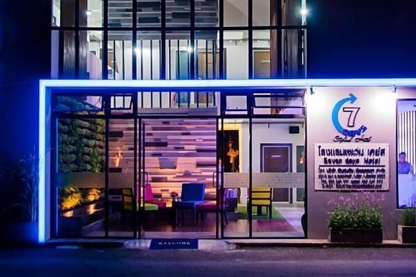 Exterior - 7Days Arcade (Chiang Mai)