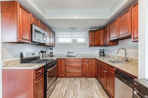 Frigorífic, forn, placa de cuina i rentaplats