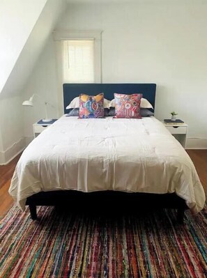 2 bedrooms, free WiFi, bed sheets - The Backyard Bungalow (Batesville)
