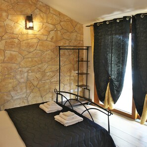 1 bedroom - Menhir - Room 3 in Olmedo (Olmedo)