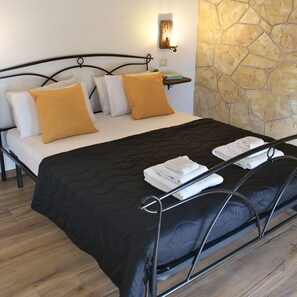 1 bedroom - Menhir - Room 3 in Olmedo (Olmedo)