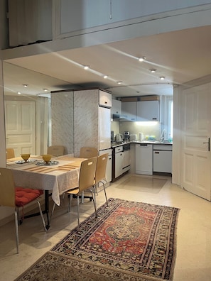 Apartamento, 2 habitaciones, vistas a la ciudad | Interior