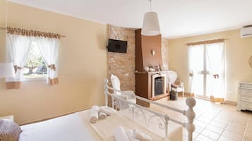 3 bedrooms, iron/ironing board, WiFi