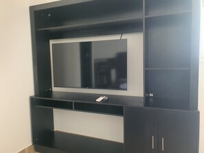 Business Suite | Living area | TV - Apartahotel BAQ 44 (Barranquilla)