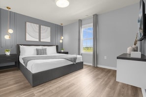 10 bedrooms, iron/ironing board, WiFi, bed sheets - 10 BD/ 8 BA/ Windsor Cay (16392 SK) (Clermont)