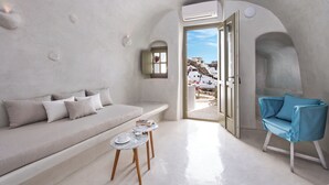 Unclassified image, 3 of 30, button - Rhenia Suites-Prive Jacuzzi&Caldera View (Santorini)