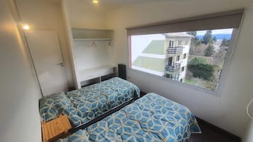 Hypo-allergenic bedding, memory foam beds, minibar