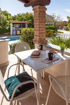 Apartment | 13 bedrooms - Poolside Stone Residences - Marina bok (Novalja)