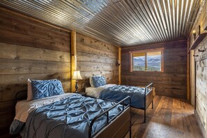 3 bedrooms - Gorgeous Mountain Home (Mancos)