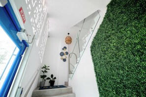 Interior - Stylish 3 Bedroom Rental in Vibrant San Juan (San Juan)