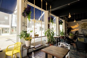 Dining - Chic 2 Bedroom Santurce Apartment | Rooftop Pool + Café (San Juan)