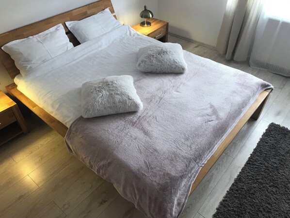 1 chambre, fer et planche à repasser, Wi-Fi, draps fournis