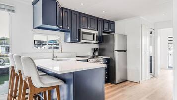 Micro-ondes, plaque de cuisson