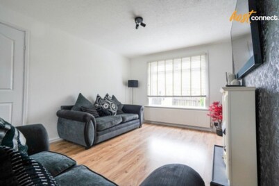 Livingston 4 Bed + Car Space