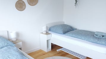 2 slaapkamers, reisbedje, gratis wifi, beddengoed