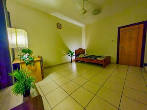 1 bedroom, WiFi - A Modern & Cozy Room stay for Guests (Dubai)