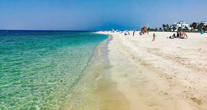 A Modern & Cozy Room stay for Guests