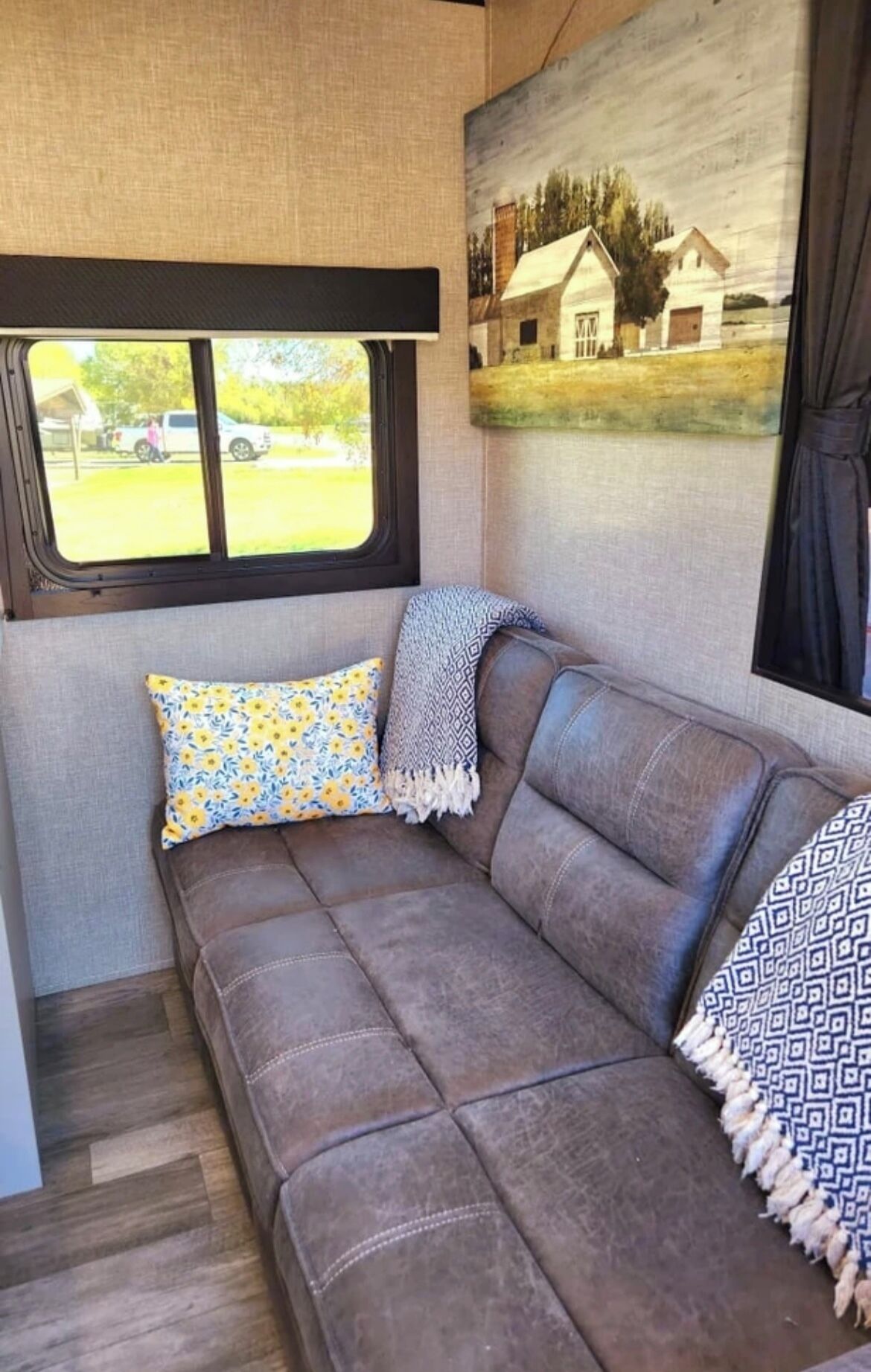 New 2023 Jayco Jay Flight Rv Fully Furnished With Full Hook-ups Already Set Up! - 아칸소