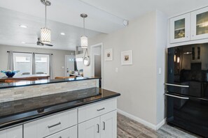 Fridge, microwave, oven, stovetop - Bayside Villa - 2BR Beach Front Free Parking (San Diego)