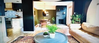 The 'Posh Pickle'- Chic & Unique