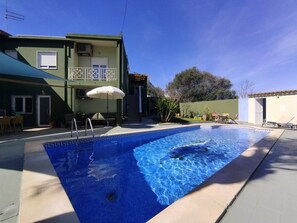 Outdoor pool - Countryside Haven, Between Lagos and Praia da Luz & Along the Ecovia Bike Trail (Lagos)