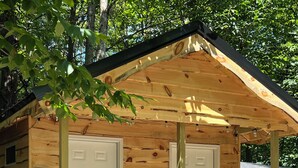 Exterior detail - The Sundance Cabin (Skowhegan)