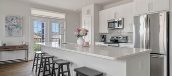 Serene Sienna 2/2 Apt, Full Kitch, W/D, minutes from the toll way!