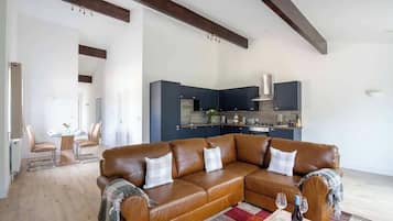 Smart TV, stereo, offices