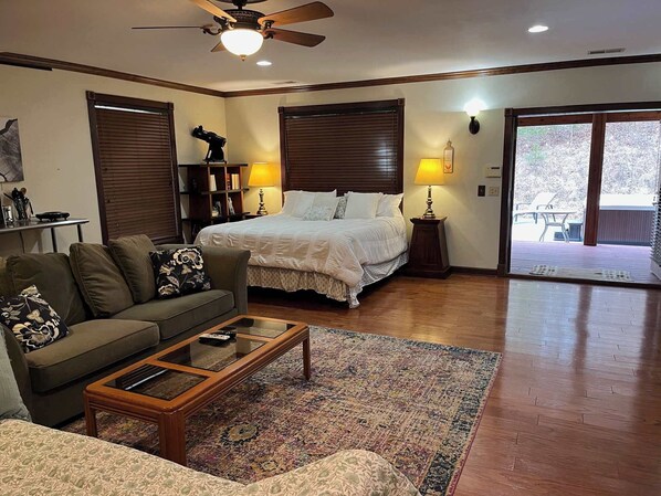 1 habitación, tabla de planchar con plancha y wifi 