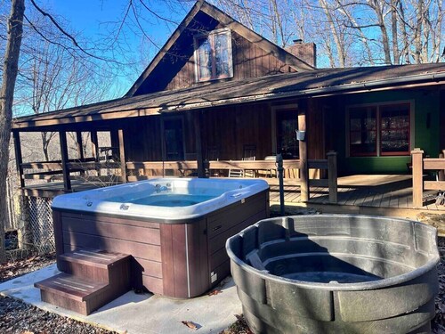 LakeTrail Lodge E-Wing- outside hottub opt LT-EW