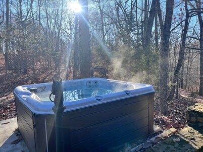 LakeTrail Cabin suite w/hottub opt LT1