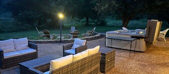 Romantic valley Suite with opt outdoor hottub SHR1