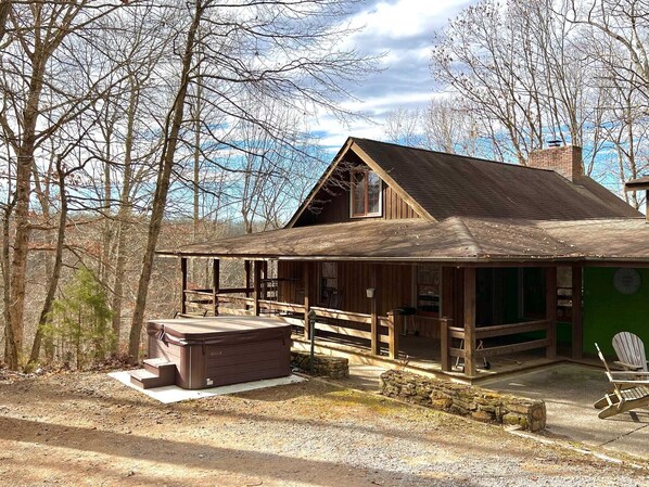 Exterior - Laketrail Lodge, 2 hot tubs (Franklin)