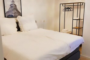 1 bedroom, WiFi, bed sheets - Wohngut Apartment 1 mit Parkplatz in der Innenstadt für bis zu 3 Personen (Hagen)