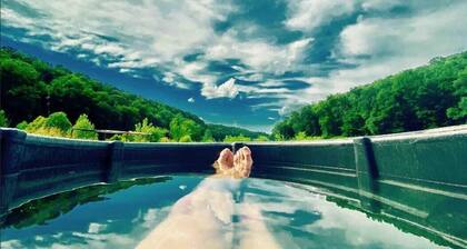 Mansion in Woods 4 bedroom apartment M2345