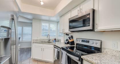 Beautiful Tucson Catalina Foothills Ventana 3 Bedroom Condo on Golf Course