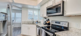 Beautiful Tucson Catalina Foothills Ventana 3 Bedroom Condo on Golf Course